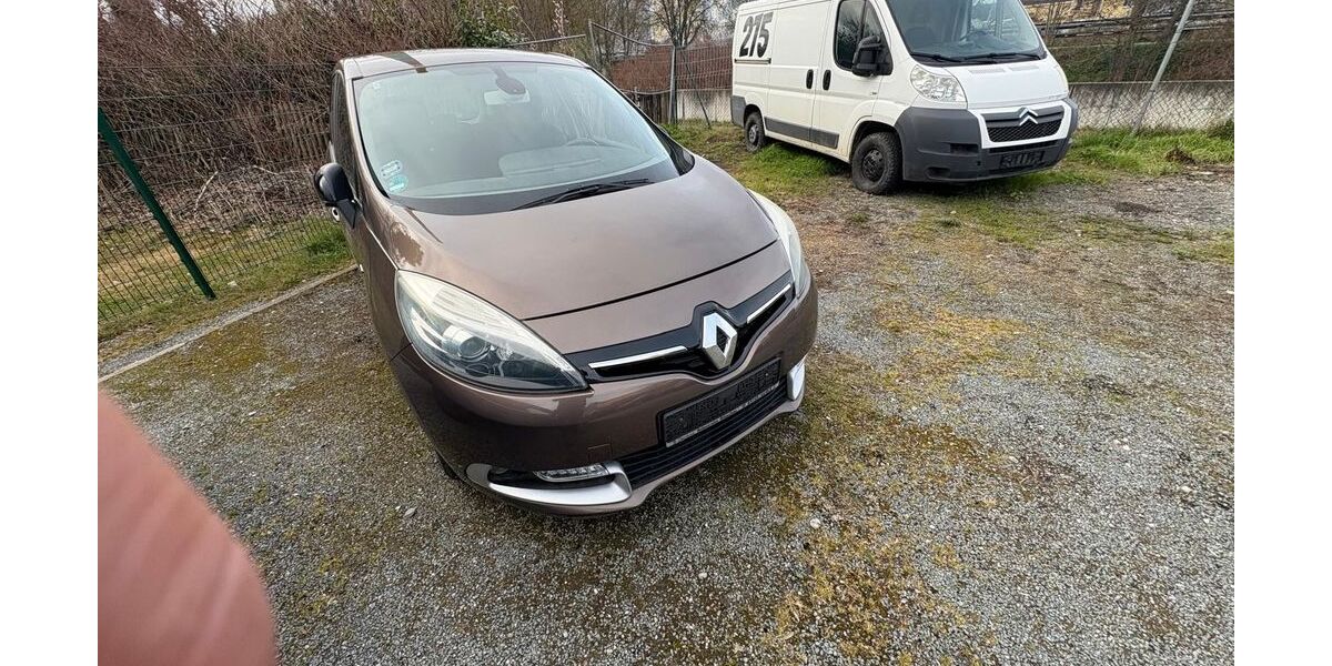 Renault Scenic 120.000 km 3.400 &euro; Chemnitz 09114