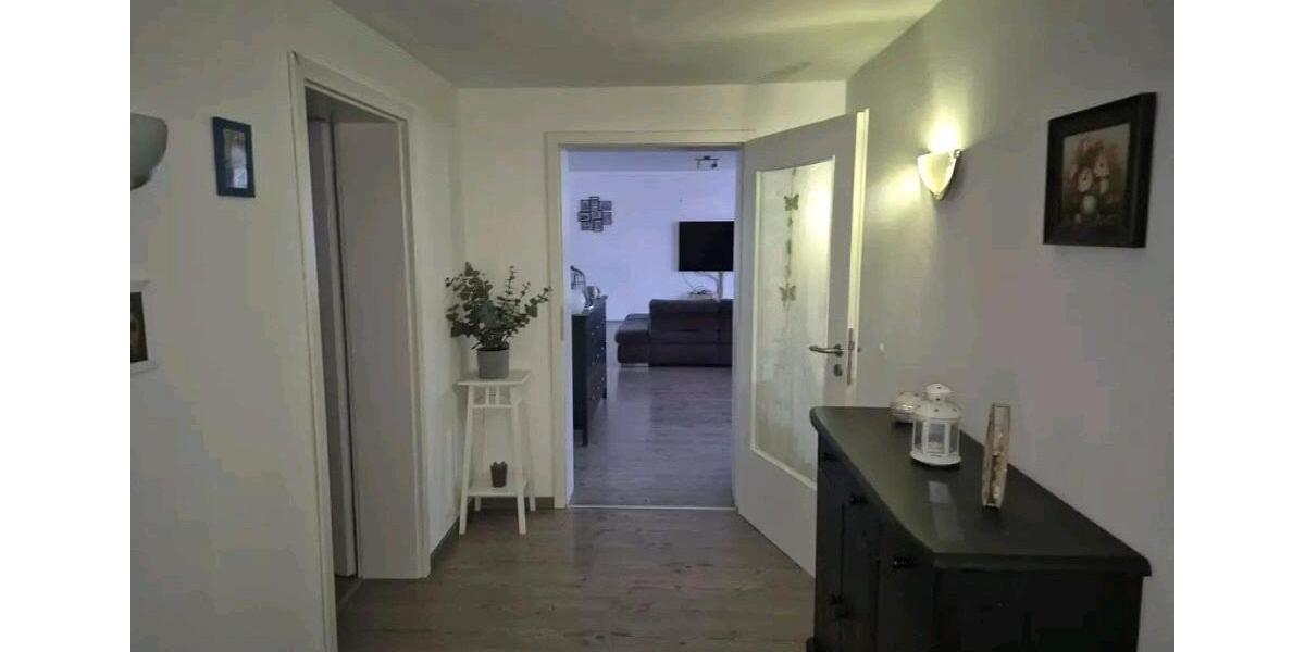 Erdgeschoßwohnung Harztor - 5 Zimmer, 200 m&sup2;, 1.500&euro; | Angebot:25723725