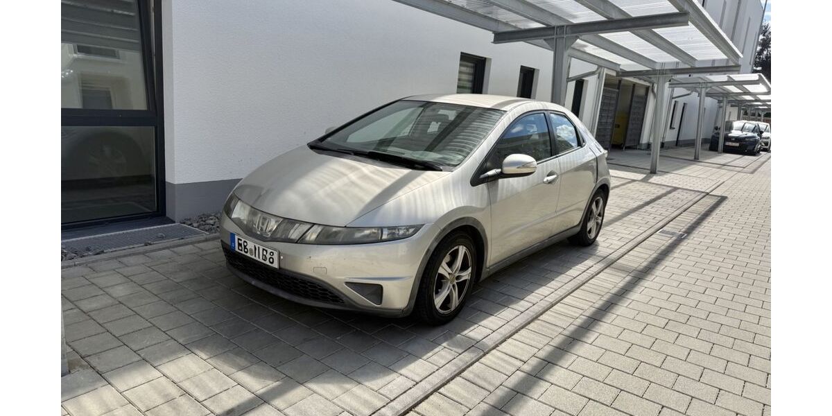 Honda Civic 195.500 km 2.550 &euro; Villingen-Schwenningen 78056