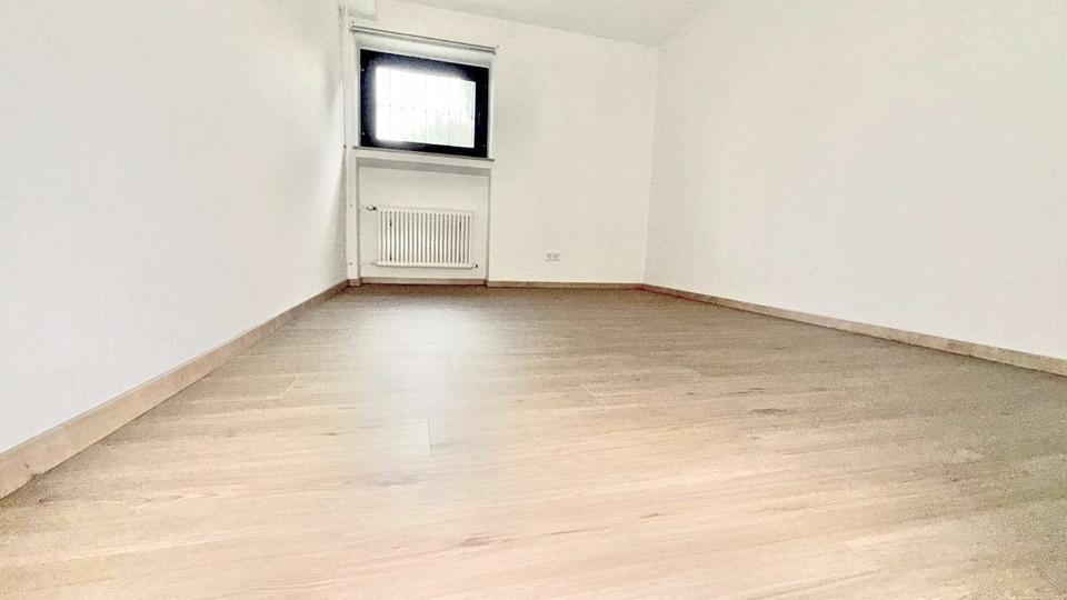 Terrassenwohnung Vellmar - 2.5 Zimmer, 90 m&sup2;, 830&euro; | Angebot:25375792