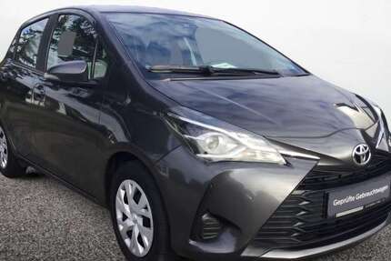 Toyota Yaris 26.735 km 11.930 € Petersberg 07616