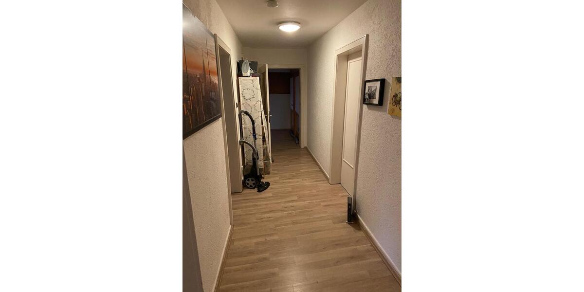 Dachgeschoßwohnung Siegen Kaan-Marienborn - 3 Zimmer, 85 m&sup2;, 800&euro; | Angebot:25310119