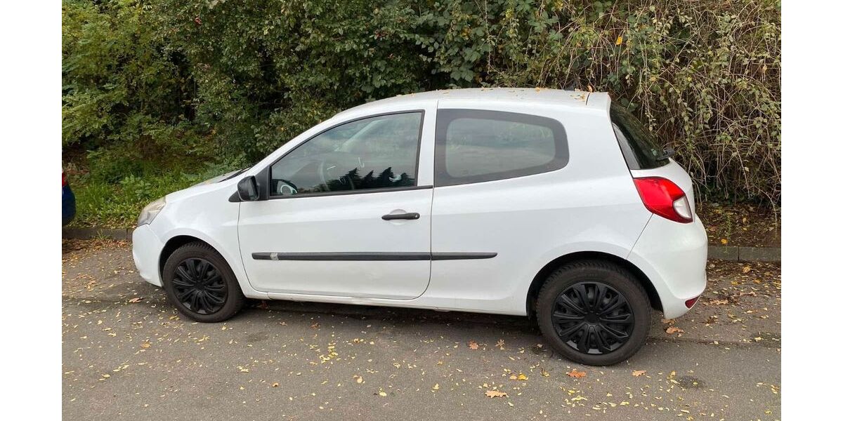 Renault Clio 208.200 km 2.400 &euro; Darmstadt 64287
