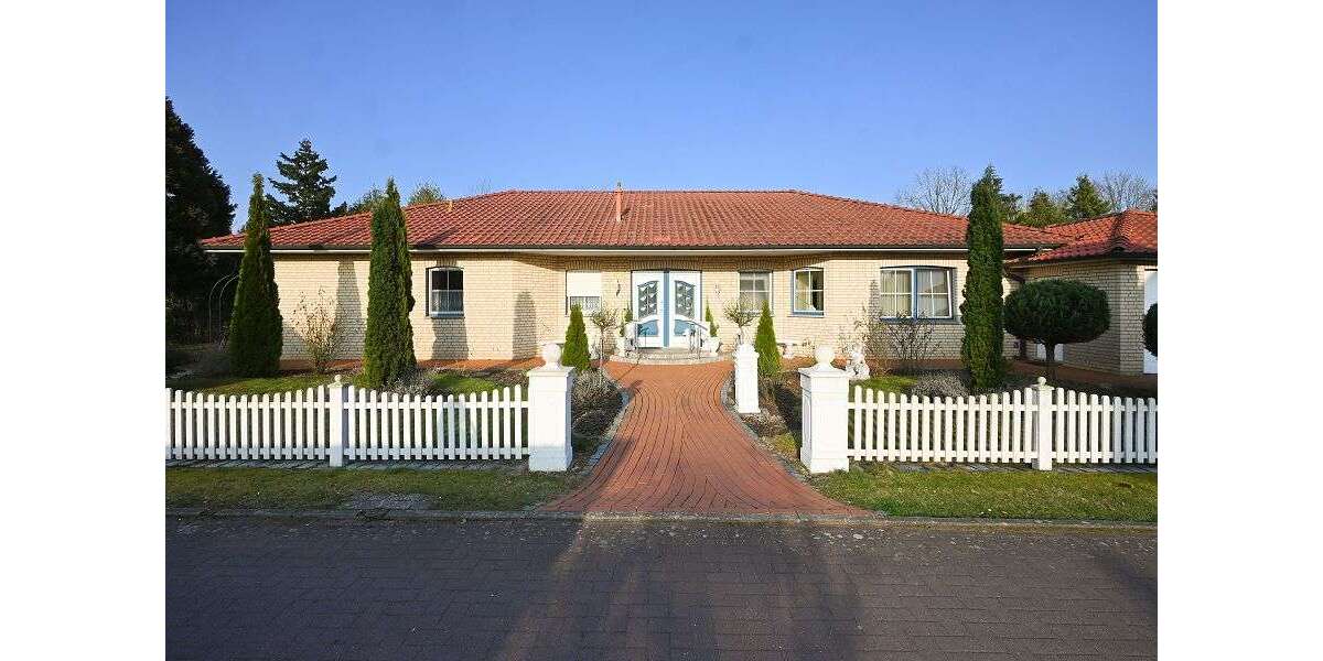 Einfamilienhaus Barenburg bei Sulingen - 4 Zimmer, 322 m&sup2;, 599.000&euro; | Angebot:25856616