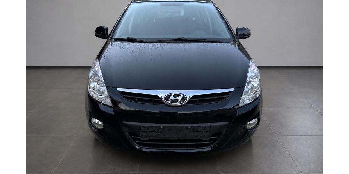 Hyundai i20 109.943 km 3.999 &euro; Homburg 66424