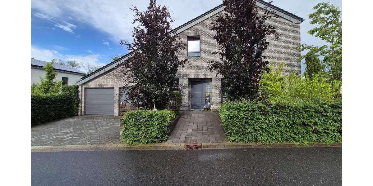 Einfamilienhaus Roetgen - 5 Zimmer, 219 m&sup2;, 929.000&euro; | Angebot:26915957