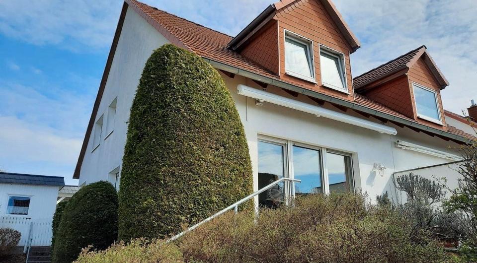 Doppelhaushälfte Hameln Kernstadt - 4 Zimmer, 130 m&sup2;, 1.599&euro; | Angebot:25027443