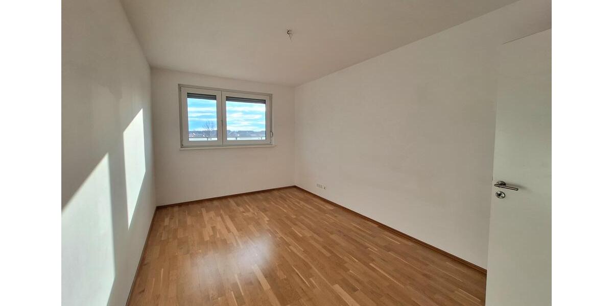 Etagenwohnung Leipzig Nord - 5 Zimmer, 205 m&sup2;, 2.562&euro; | Angebot:25384413