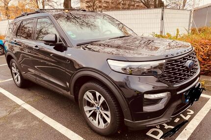 Ford Explorer 176.400 km 2.799 &euro; Berlin 12279