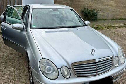 Mercedes-Benz E 220 189.000 km 6.490 € Elzach 79215
