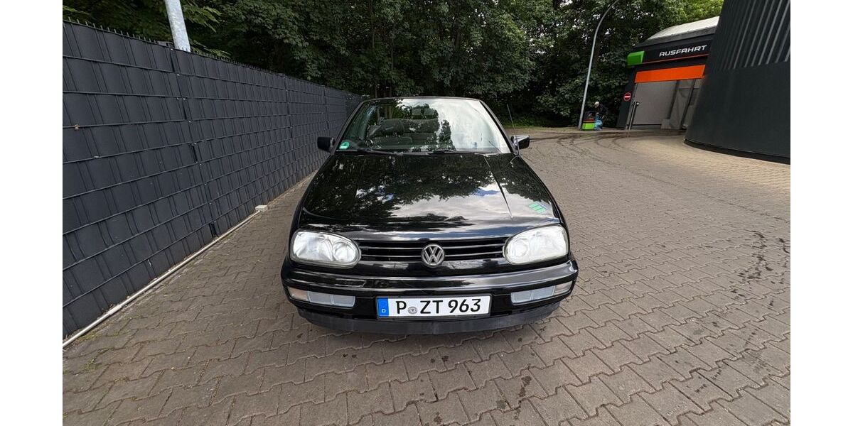 VW Golf 190.000 km 2.600 &euro; BERLIN 13059