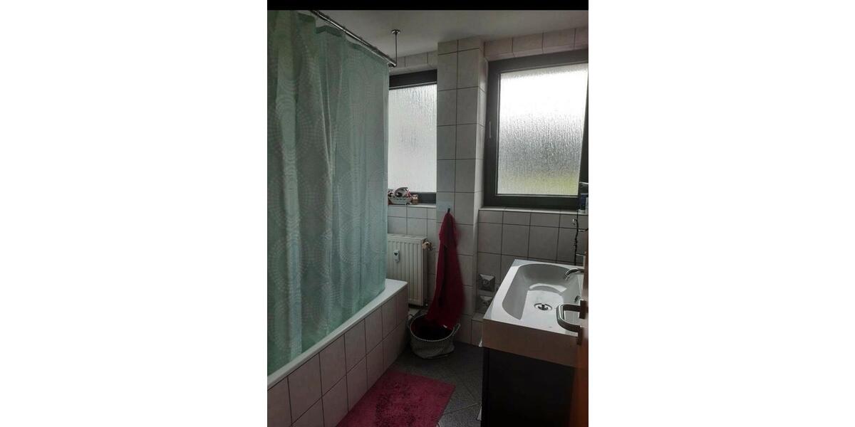 Etagenwohnung Kirkel - 4.5 Zimmer, 117 m&sup2;, 1.075&euro; | Angebot:26039181