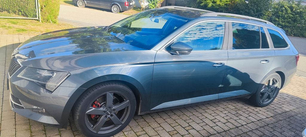 Skoda Superb 165.000 km 13.800 € Atting 94348