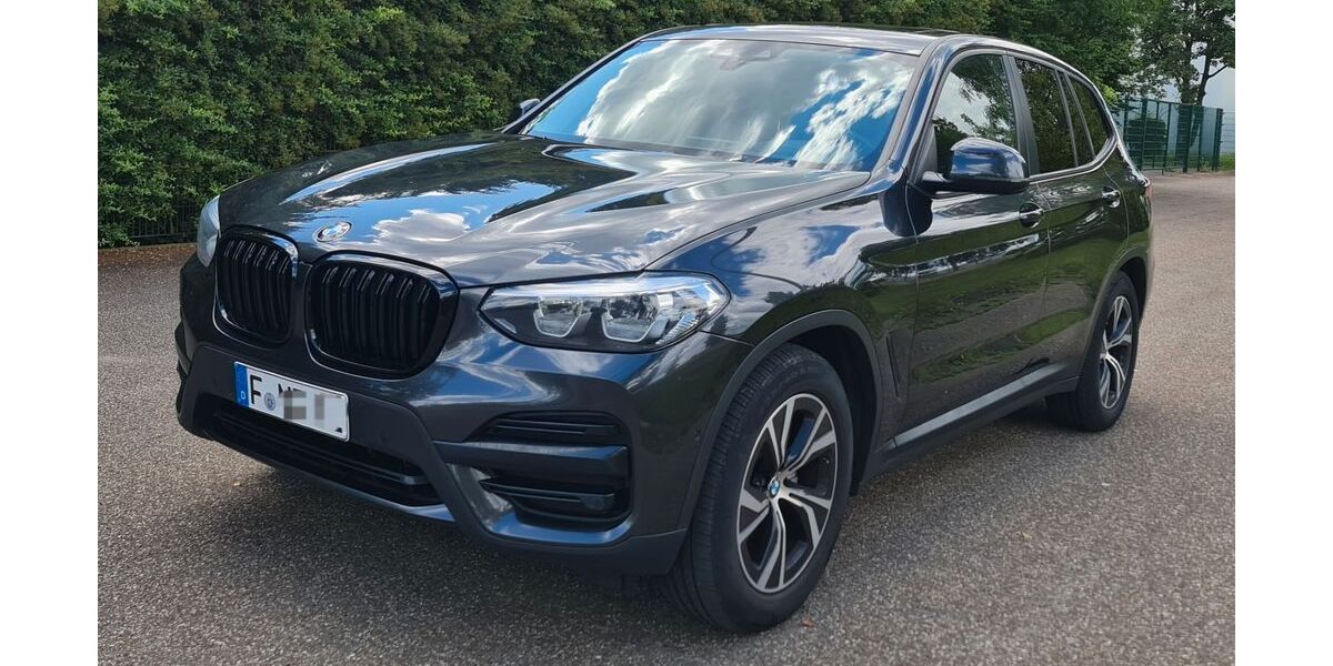BMW X3 167.000 km 21.500 &euro; Frankfurt am Main 65934