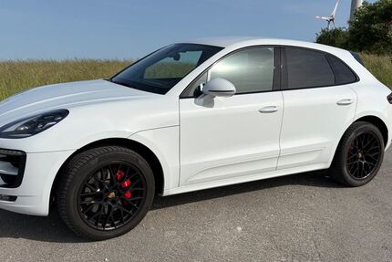 Porsche Macan 142.000 km 33.800 &euro; Naurath (Wald) 54426