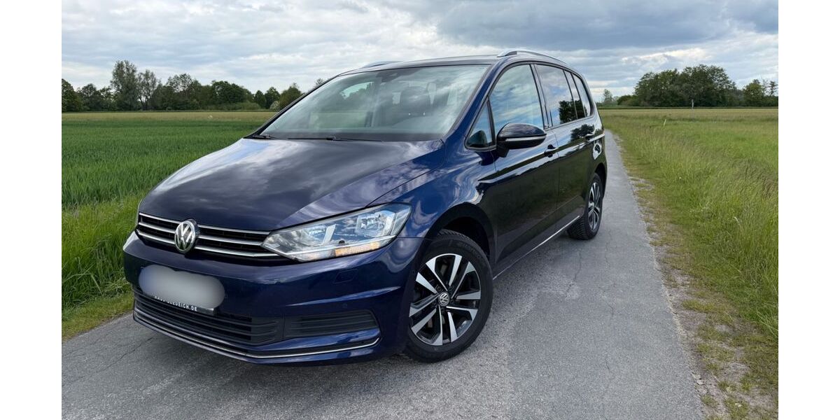 VW Touran 118.000 km 21.900 &euro; Bückeburg 31675