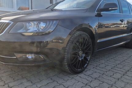 Skoda Superb 204.527 km 8.999 &euro; Nordhausen 99734