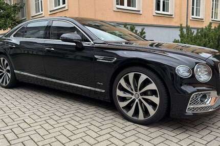 Bentley Flying Spur 29.500 km 223.490 € Dresden 01159
