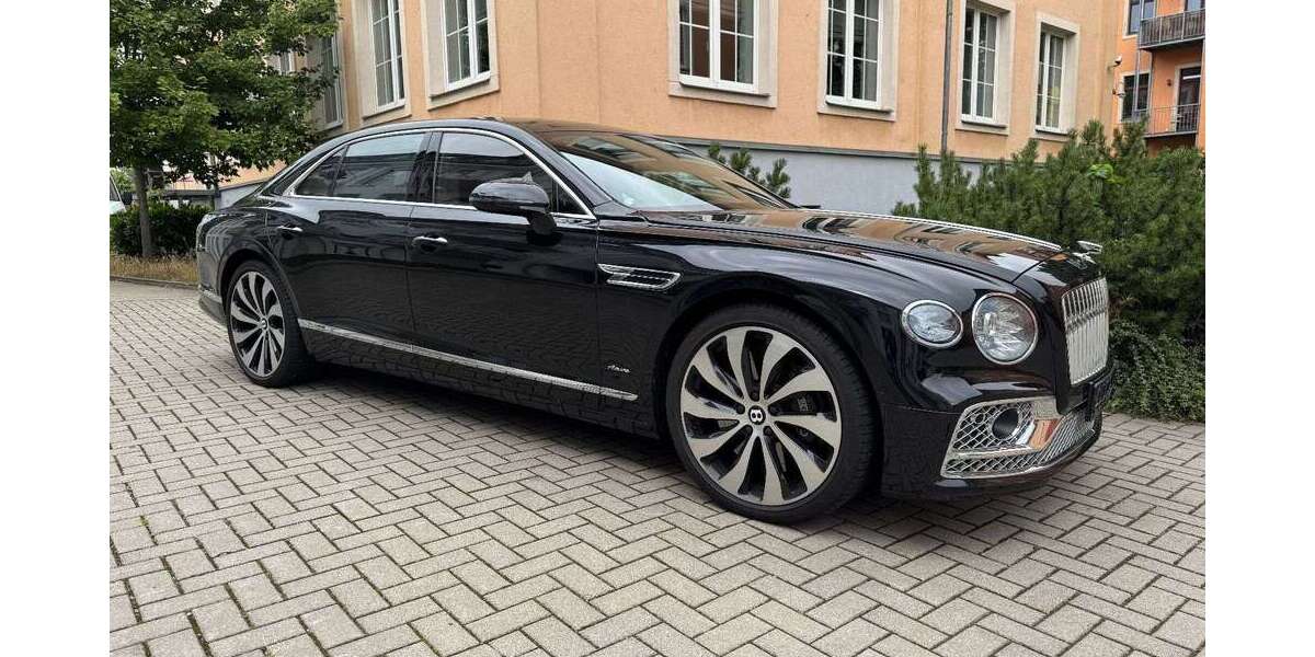 Bentley Flying Spur 29.500 km 223.490 &euro; Dresden 01159