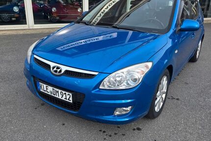 Hyundai i30 296.599 km 1.999 &euro; Kleve 47533