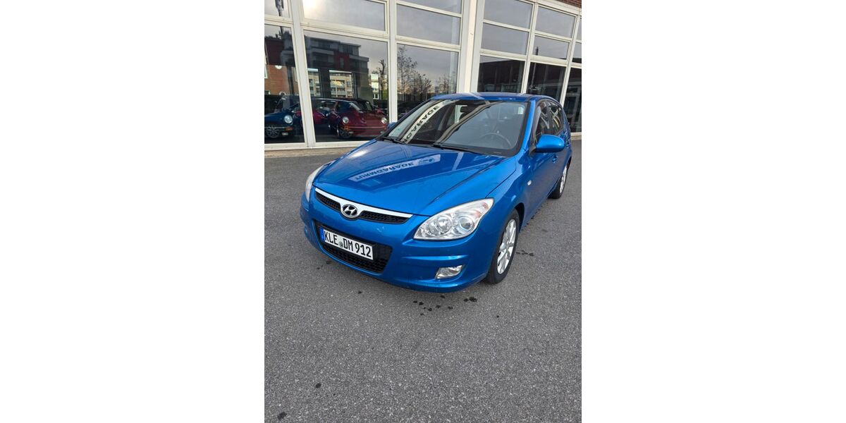 Hyundai i30 296.599 km 1.999 &euro; Kleve 47533