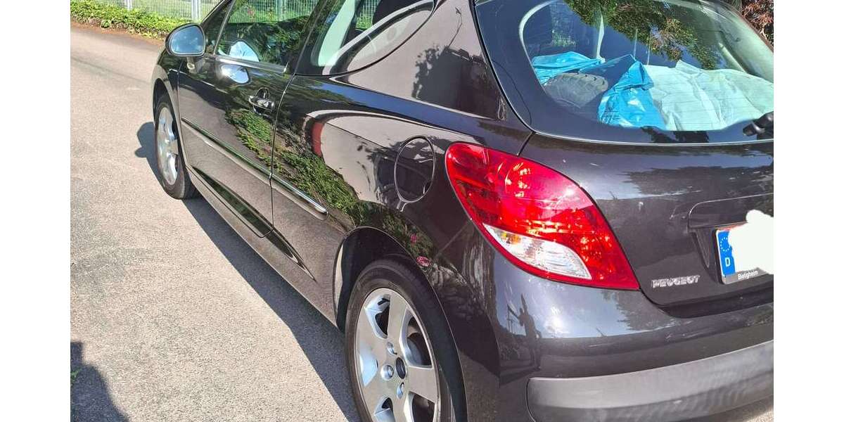 Peugeot 207 142.100 km 3.199 &euro; Sachsenheim 74343