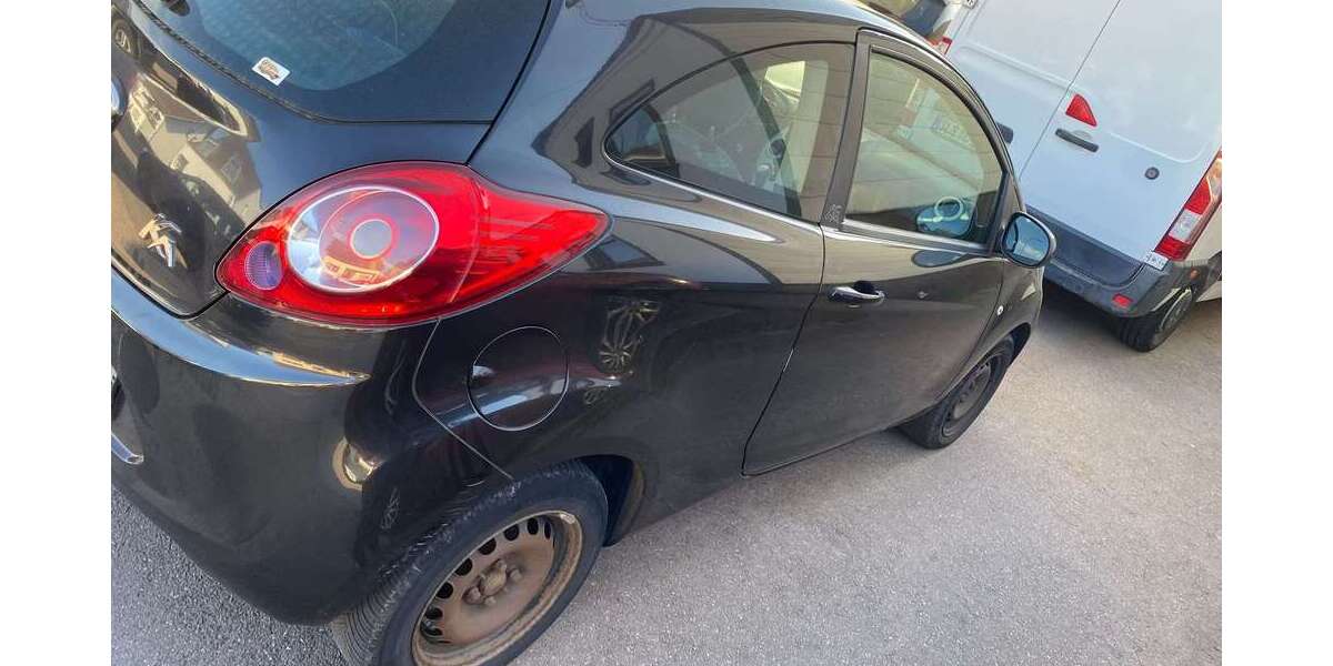 Ford Ka/Ka+ 110.000 km 2.300 &euro; Lebach-Gresaubach 66822