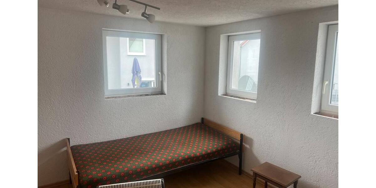 Einfamilienhaus Lauingen (Donau) - 3 Zimmer, 80 m&sup2;, 800&euro; | Angebot:25927806