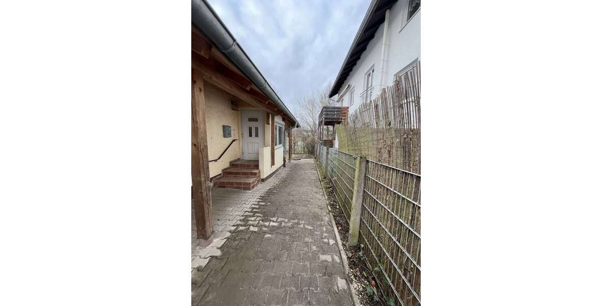Einfamilienhaus Arnstorf - 3 Zimmer, 85 m&sup2;, 650&euro; | Angebot:27119571