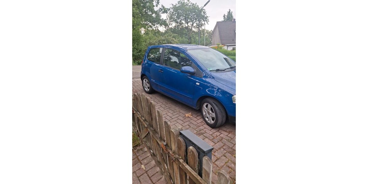 VW Fox 142.000 km 2.000 &euro; Hamburg 21075