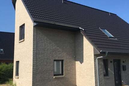 Haus Harrislee - 4 Zimmer, 102 m&sup2;, 1.350&euro; | Angebot:26857581
