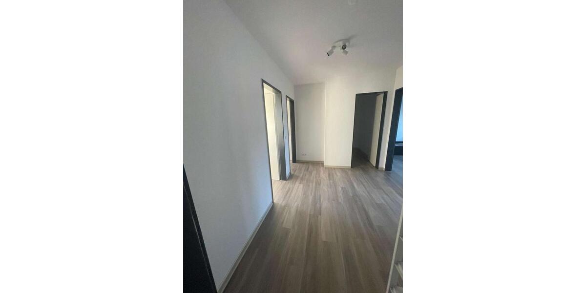 Etagenwohnung Oldenburg Eversten - 5 Zimmer, 119 m&sup2;, 1.495&euro; | Angebot:25352544