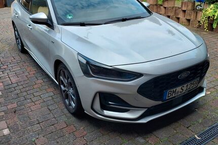 Ford Focus 13.000 km 26.500 &euro; Bergheim 50127