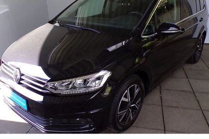 VW Touran 44.875 km 33.970 &euro; Lennestadt 57368