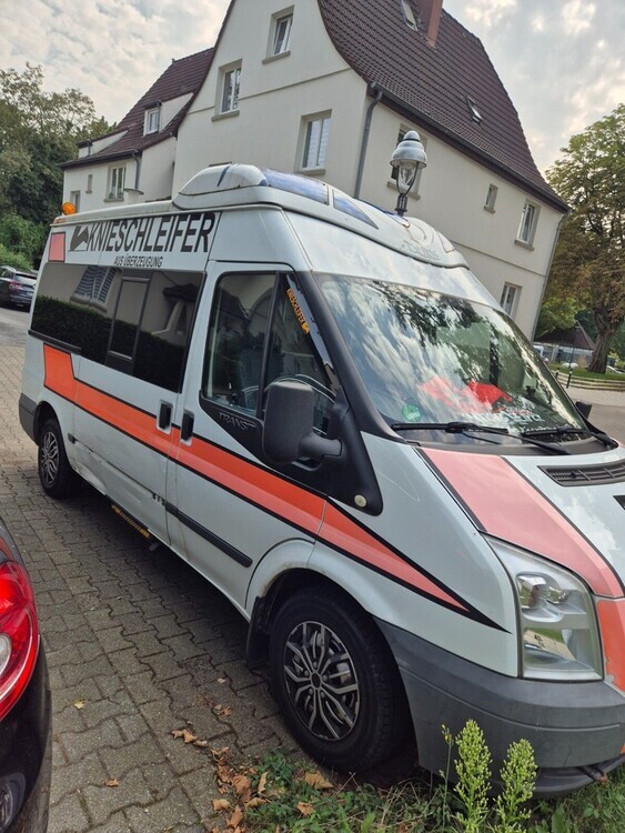 Ford Transit 304.949 km 5.900 € Gelsenkirchen 45879