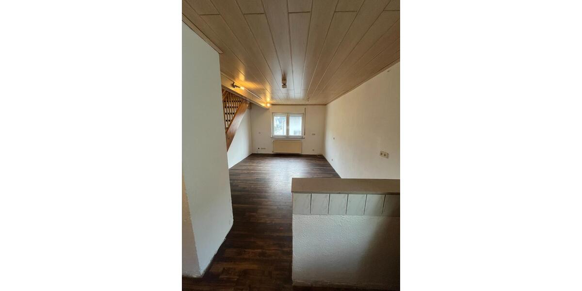 Etagenwohnung Mannheim Gartenstadt - 5 Zimmer, 105 m&sup2;, 1.080&euro; | Angebot:25634549