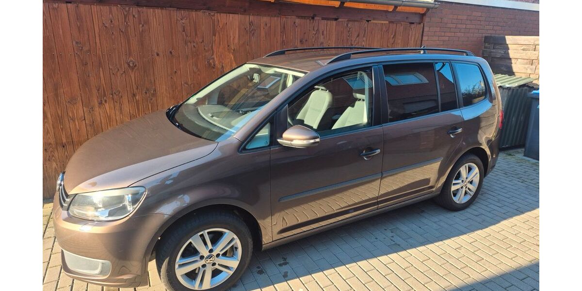VW Touran 241.000 km 5.400 &euro; Ilsede 31246
