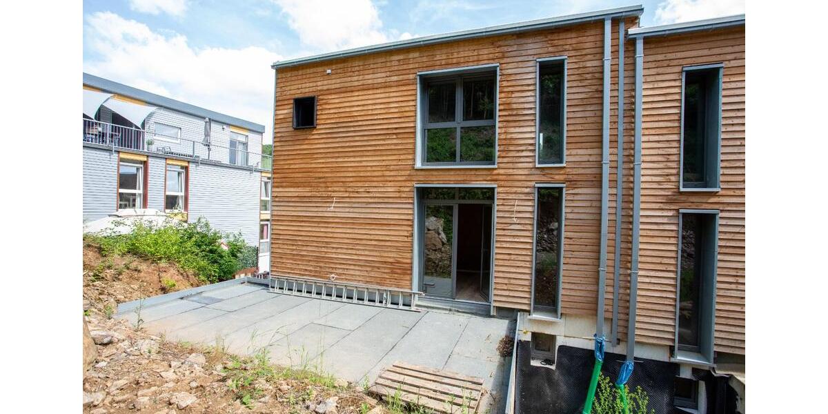 Doppelhaushälfte Stolberg (Rhld.) Gressenich - 5 Zimmer, 250 m&sup2;, 2.300&euro; | Angebot:24274753