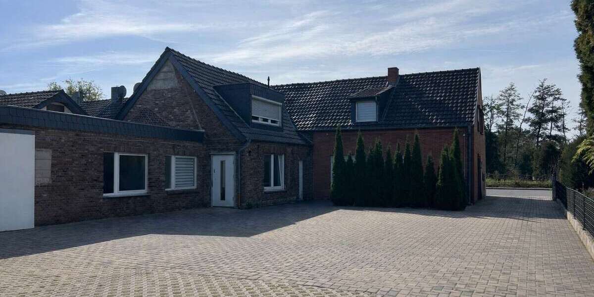 Einfamilienhaus Geldern - 12 Zimmer, 292 m&sup2;, 2.895&euro; | Angebot:25380609