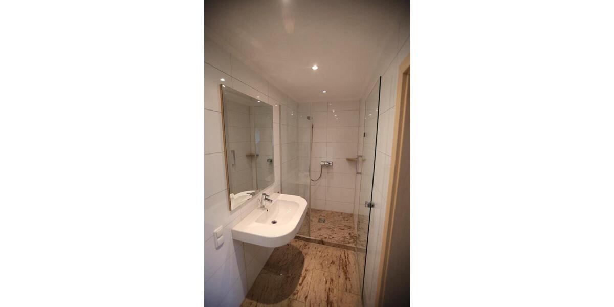 Etagenwohnung Wiesbaden Mainz-Amöneburg - 1 Zimmer, 1 m&sup2;, 450&euro; | Angebot:26040484