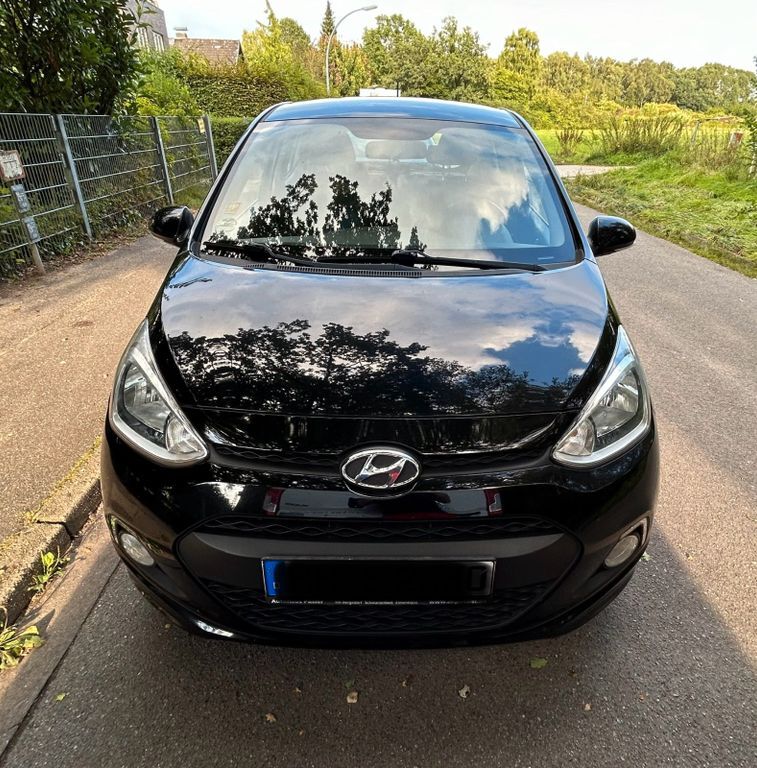 i10