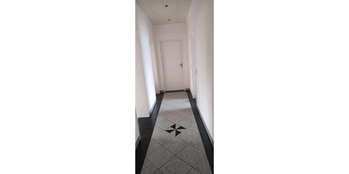 Erdgeschoßwohnung Hennef (Sieg) - 4 Zimmer, 86 m&sup2;, 1.200&euro; | Angebot:26270973