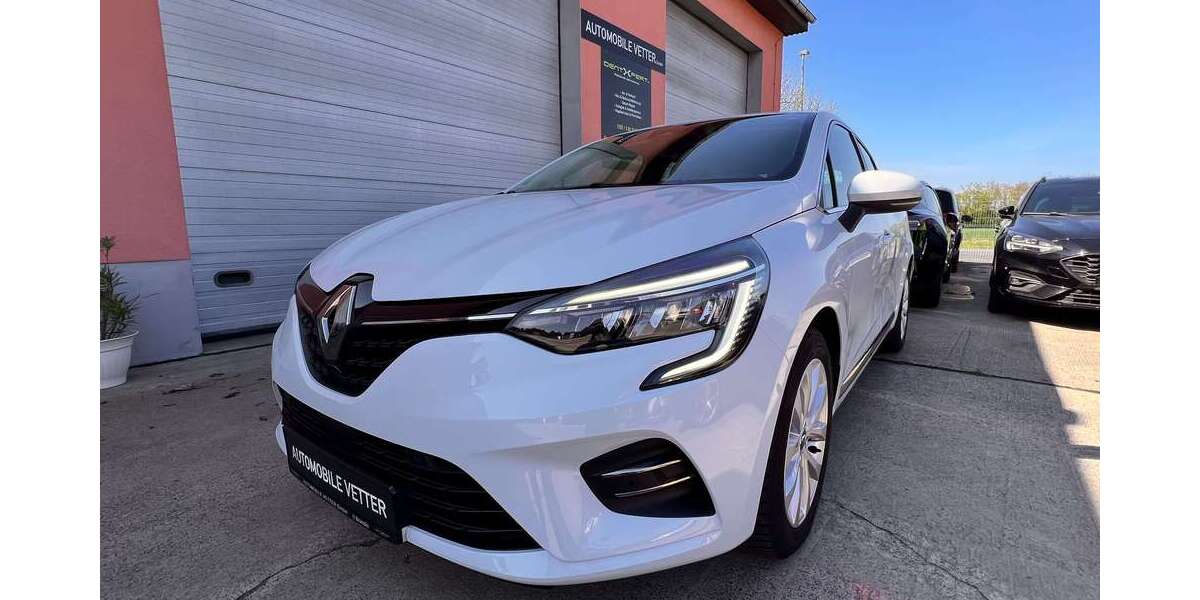 Renault Clio 99.000 km 11.900 &euro; Polenz 04821