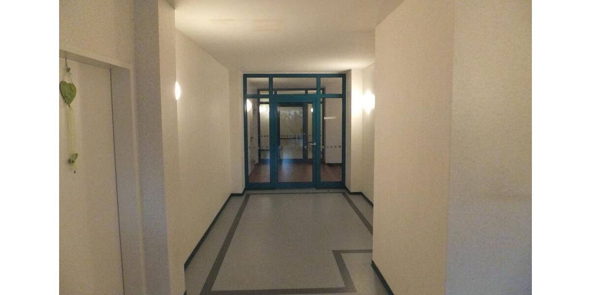 Etagenwohnung Bad Freienwalde (Oder) - 2 Zimmer, 70 m&sup2;, 698&euro; | Angebot:23721575