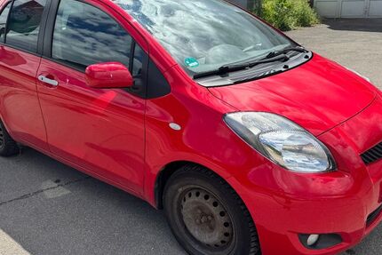 Toyota Yaris 190.000 km 3.199 &euro; Oberndorf a.N. - Aistaig 78727