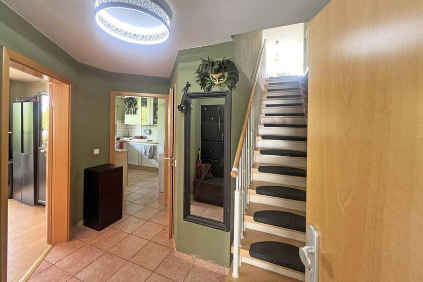 Raus aus dem Trubel :) Große 2½ R.-Maisonette mit Balkon & Garten-Mitbenutzung in Stadtwald