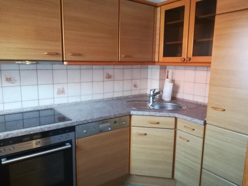 Doppelhaushälfte wartet auf ruhige und nette Mieter zimmer