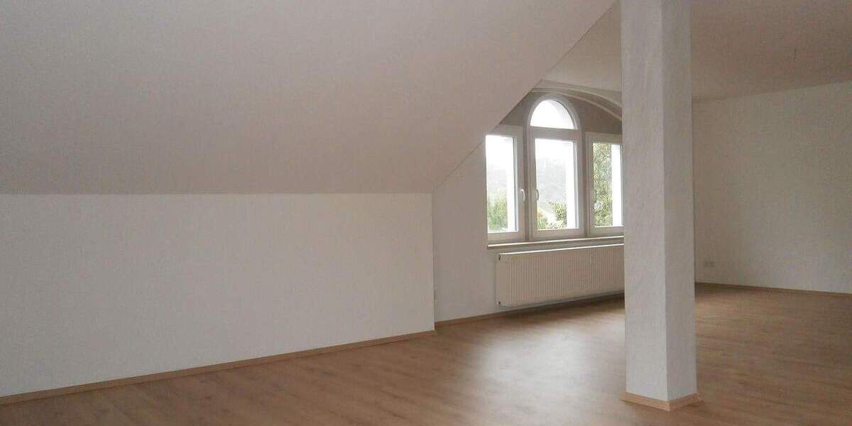 Etagenwohnung Leisnig - 3 Zimmer, 88 m&sup2;, 460&euro; | Angebot:24622220