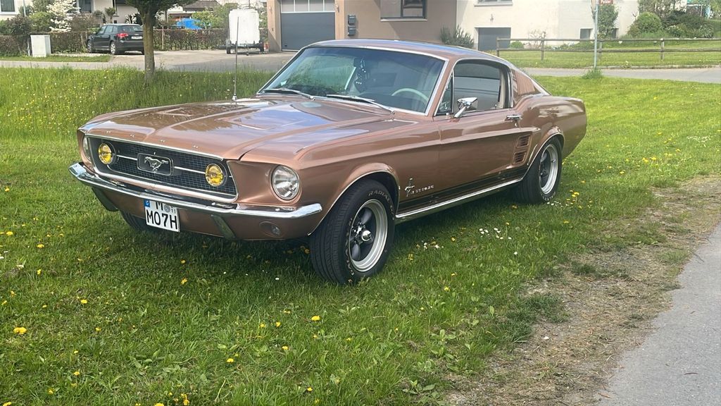 Ford Mustang 23.731 km 77.900 &euro; Brühl 50321