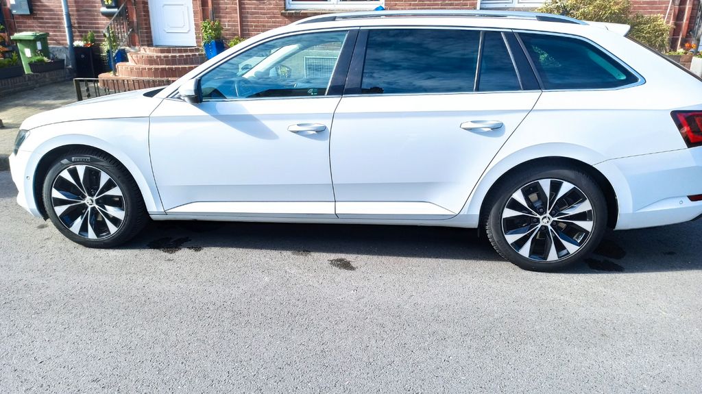 Skoda Superb 147.000 km 16.000 &euro; Kleve 47533